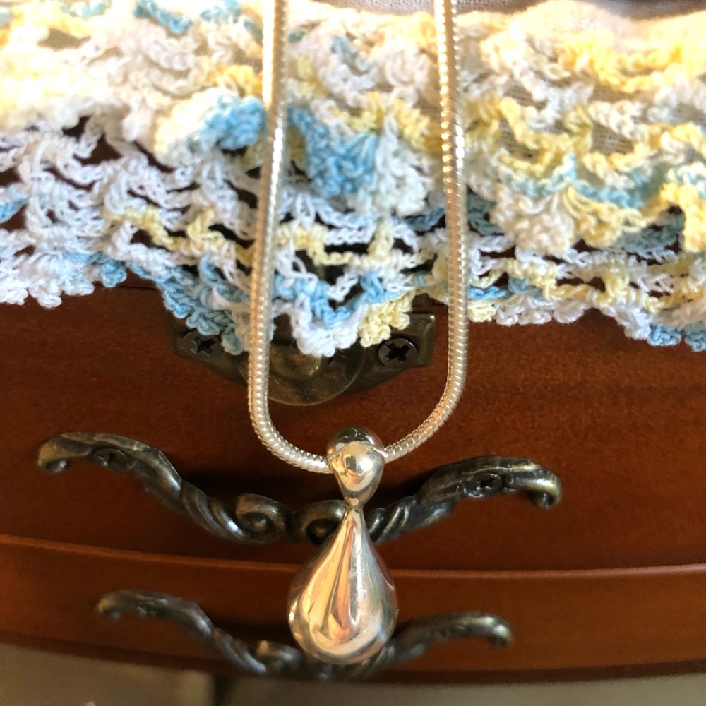 RLM Studio Robert Lee Morris tear drop on snake chain